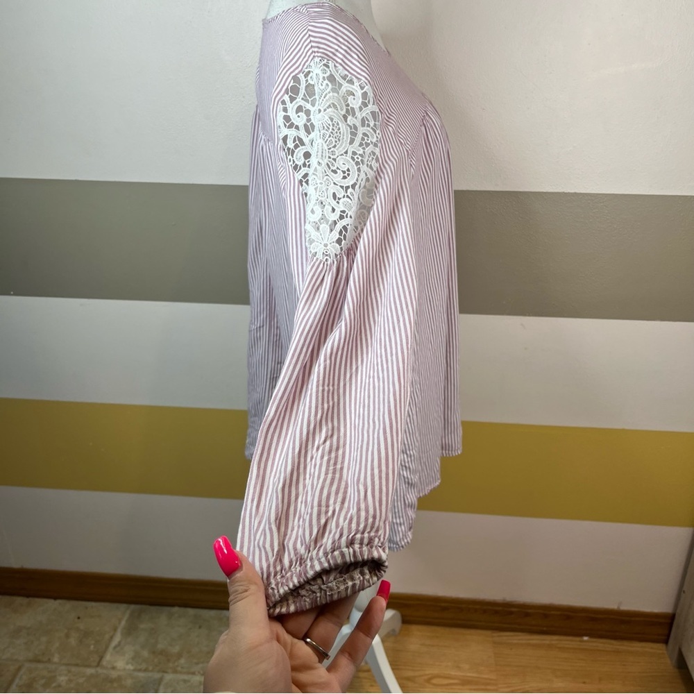 2/$25 Lane Bryant Pink Stripes Floral Lace Business Feminine Casual Blouse 22/24 - Picture 4 of 13